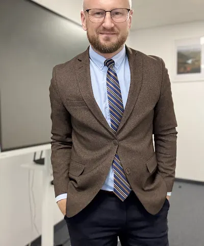 Adam Szymaszek Summit School Of English